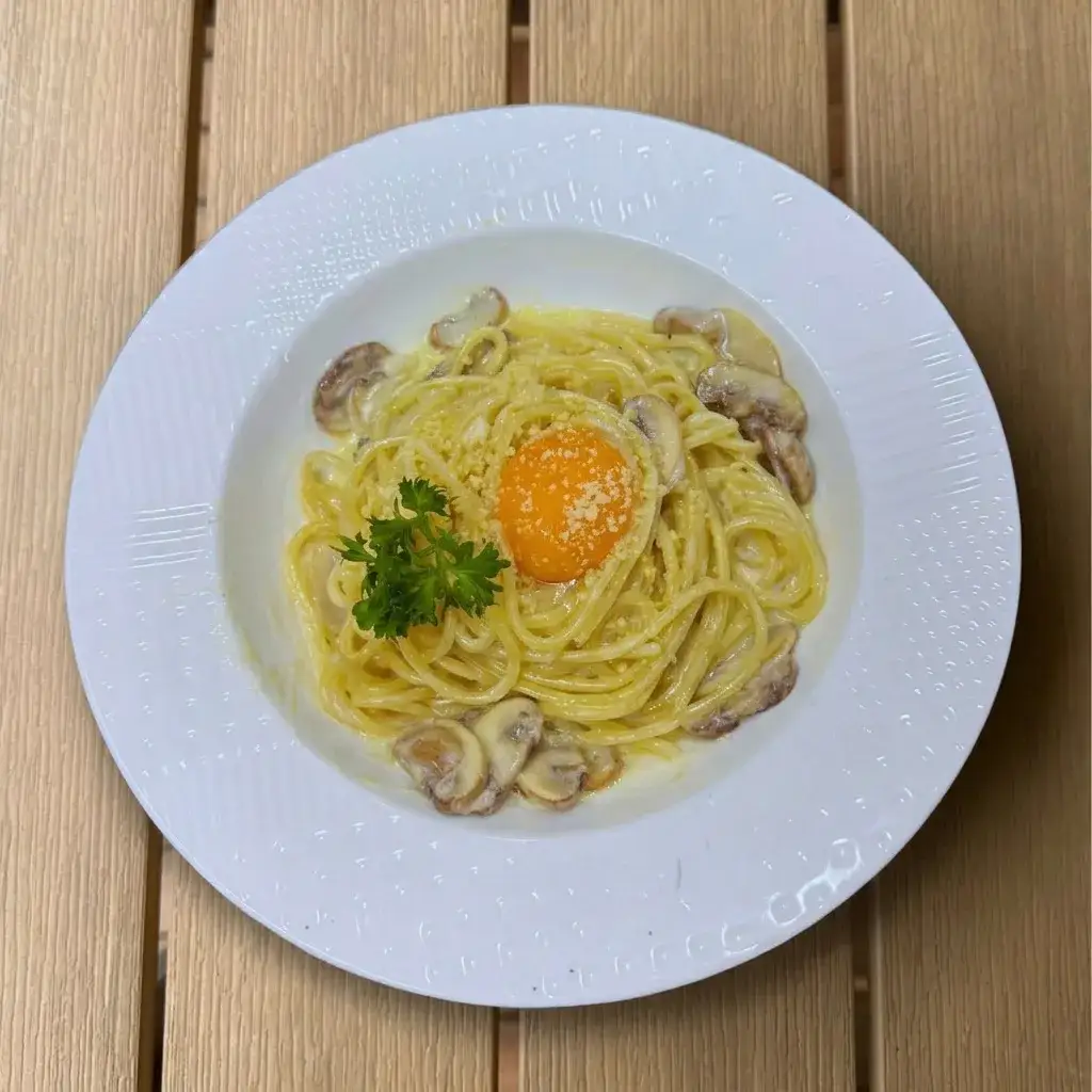 Spaghetti Mushroom Carbonara at Thongyib Thongyod Brunch & Cafe, Ao Nang