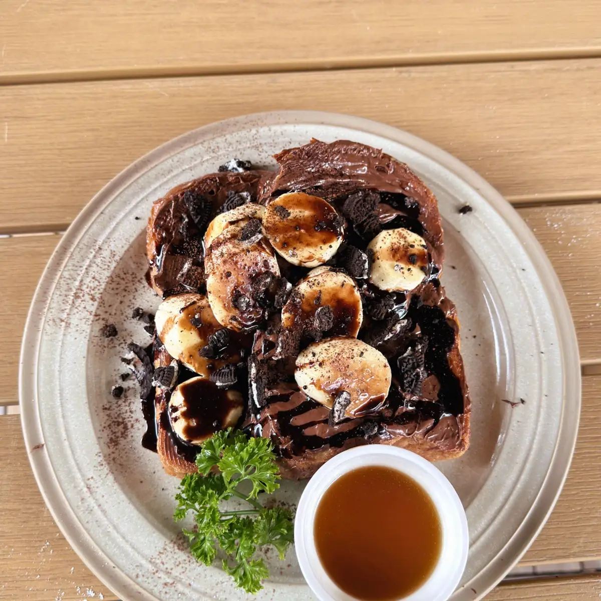 아오낭 Thongyib Thongyod Brunch & Cafe의 Nutella Banana French Toast
