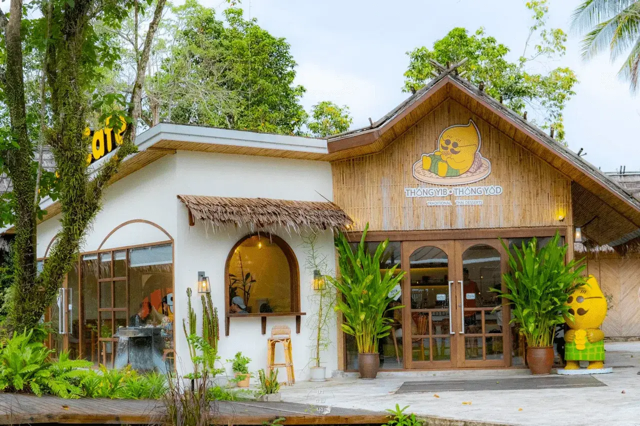 Our shopfront at Ao Nang Landmark — Thongyib Thongyod, Ao Nang