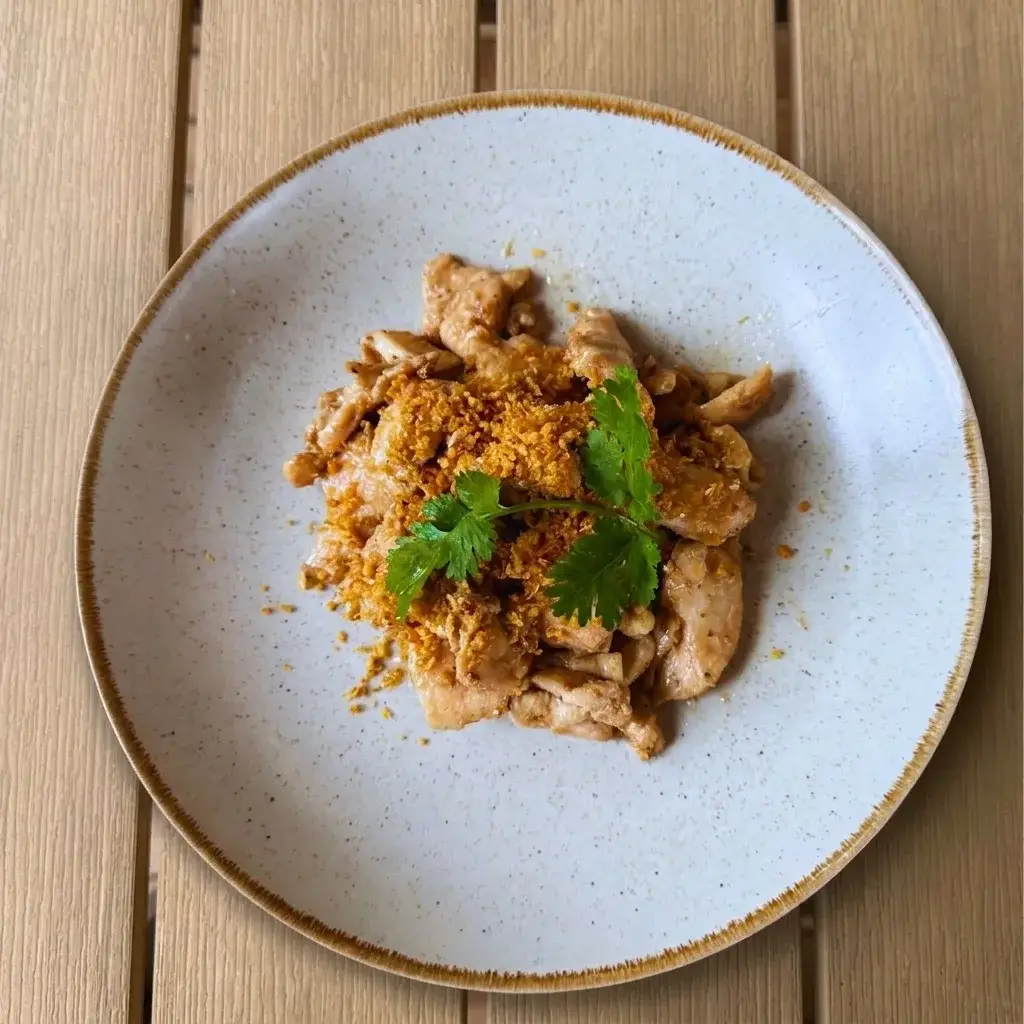 Stir-Fried Chicken Garlic Pepper at Thongyib Thongyod Brunch & Cafe, Ao Nang