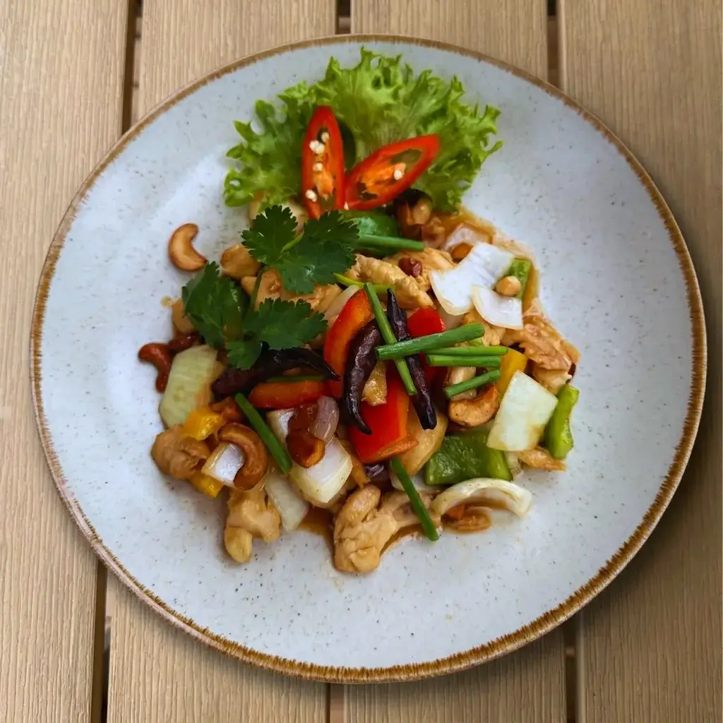 Stir-Fried Chicken with Cashew Nut at Thongyib Thongyod Brunch & Cafe, Ao Nang